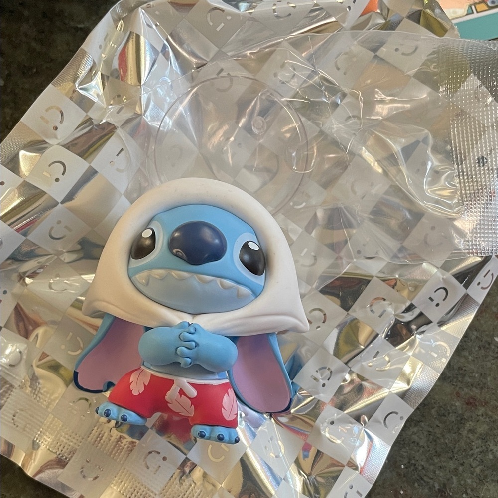 Disney Stitch Figure Pillow fight On The Spot Miniso - Picture 2 of 7